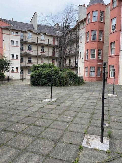 Royal Mile Tron Square 3 Double Bedrooms Fantastic Location Parking Appartement *